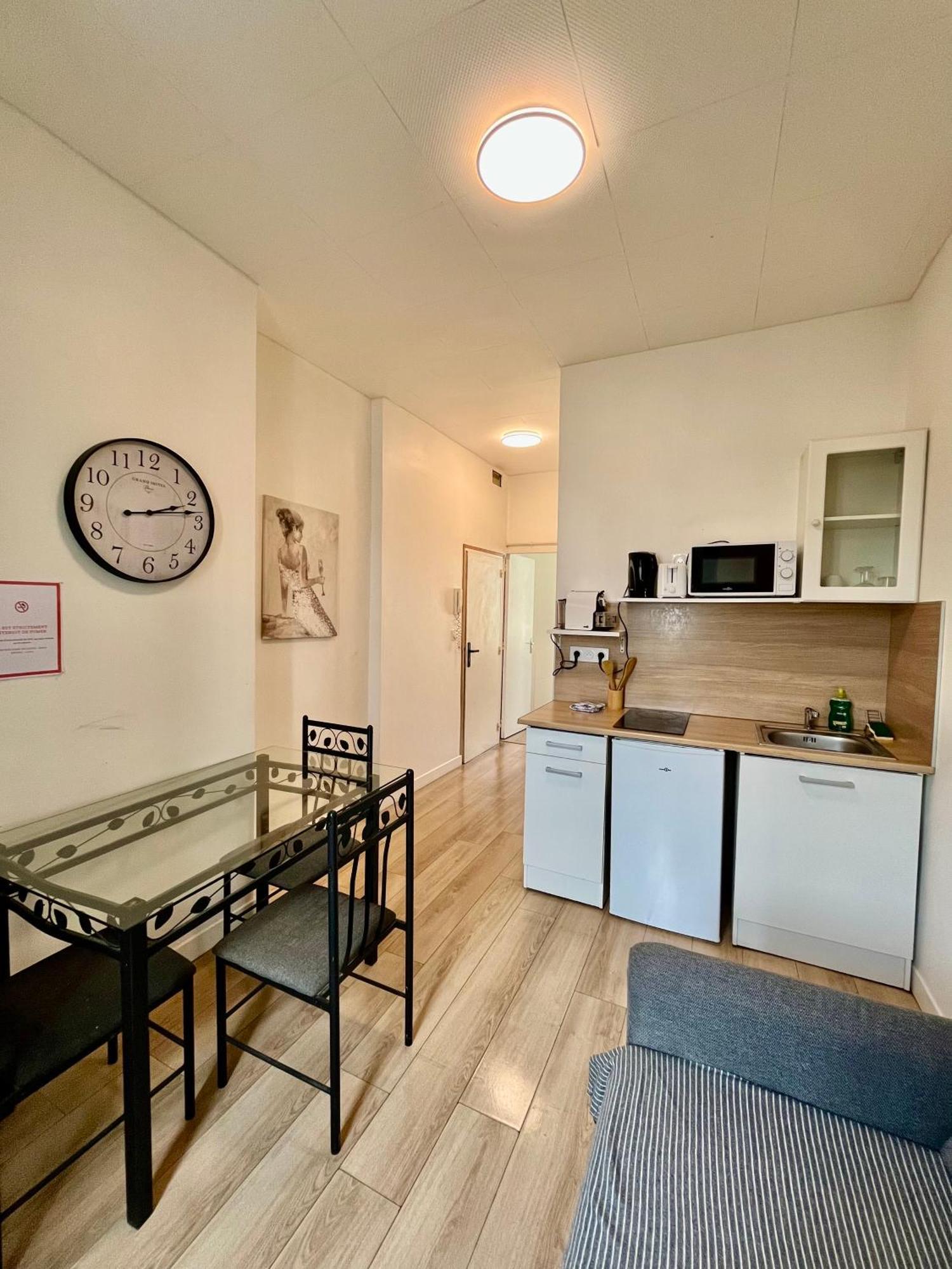 Appartement T2 Place Carnot -Dabnb Лимож Екстериор снимка